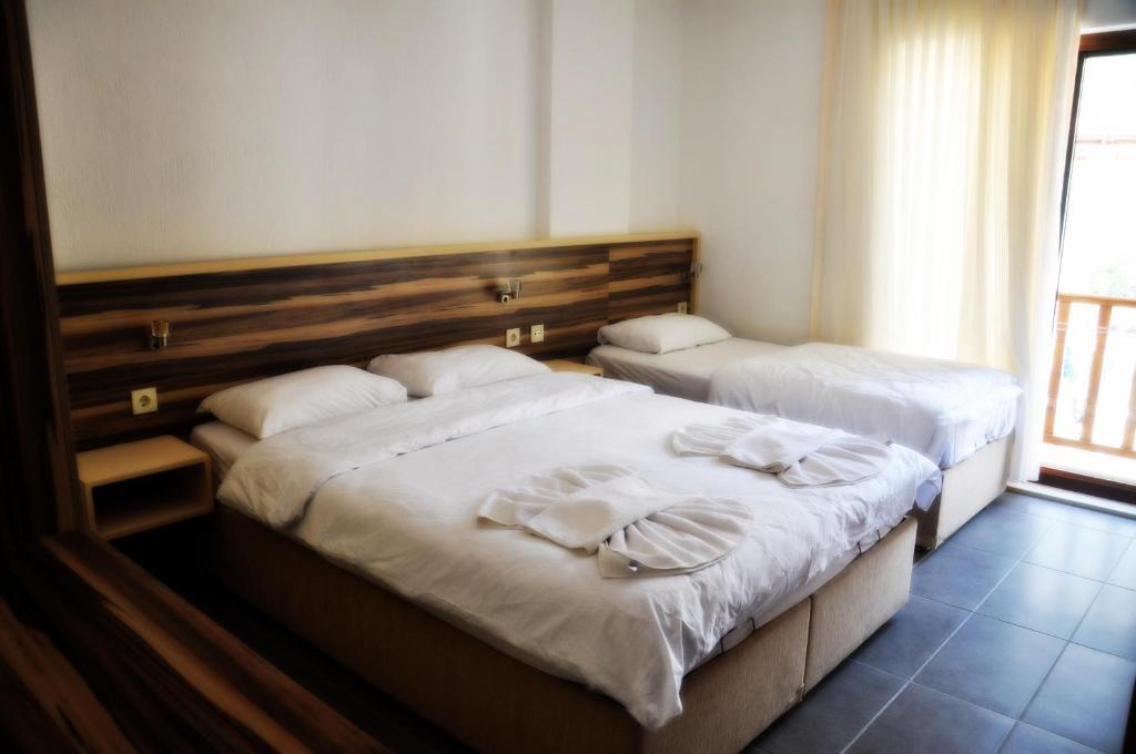 Hotel Caretta 阿奇亚卡 客房 照片